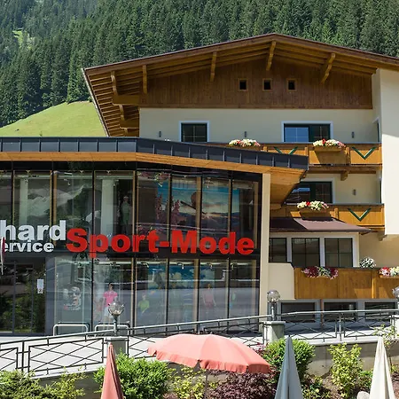 ベッド・アンド・ブレックファスト Haus Tirol