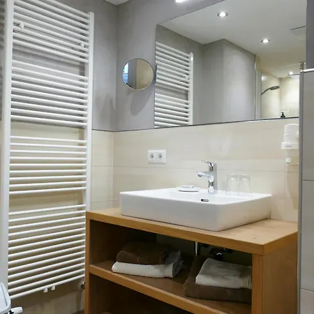 Oda ve Kahvaltı Haus Tirol