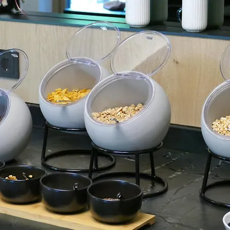 Haus Tirol Oda ve Kahvaltı Tux